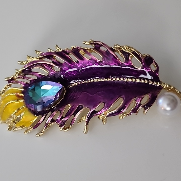 Peacock Feather Brooch Must Have - Picture 5 of 5
